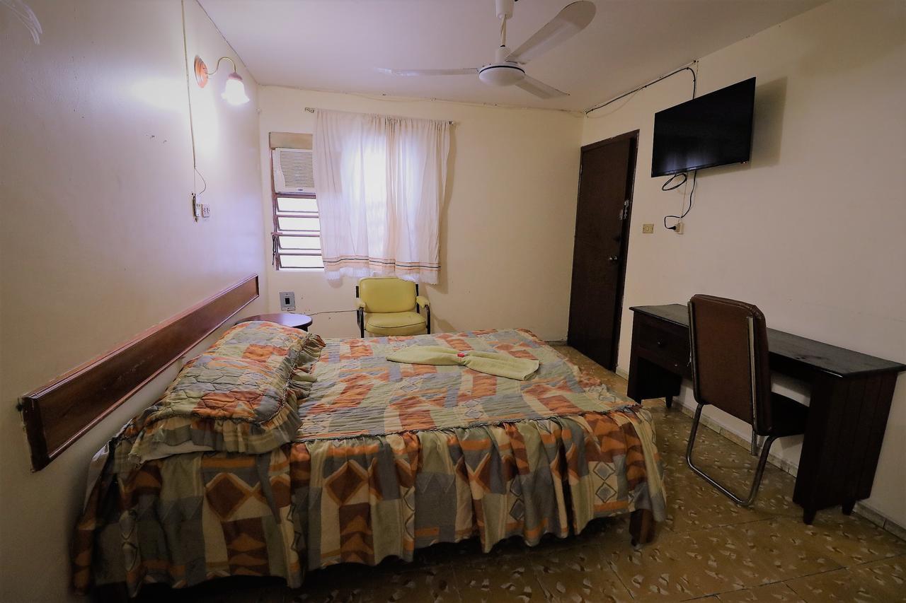 Hotel Balboa ビジャエルモッサ エクステリア 写真